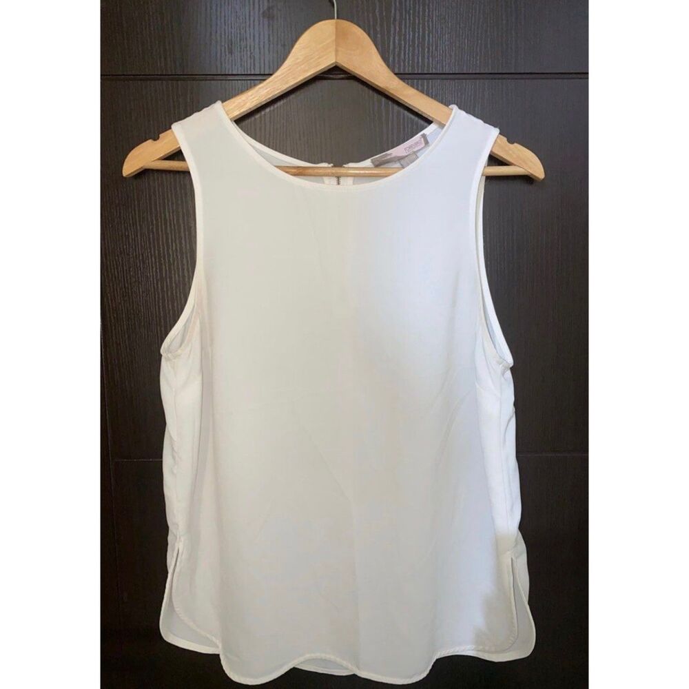 Forever 21 Contemporary Sleeveless Top